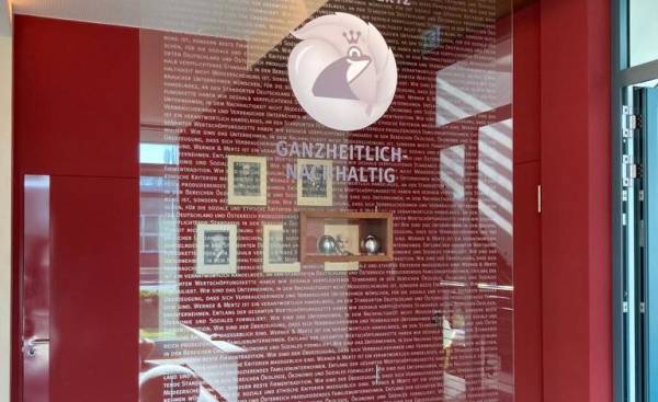 Werner&Mertz: a Multibrand palletizer success story